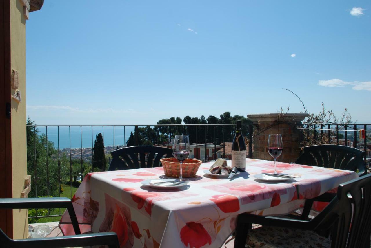 Bed & Breakfast Latteletto Торторето Экстерьер фото